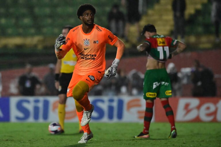 Paulistão: Trio de Ferro Consolida Domínio e Santos Cai em Quartas Dramáticas