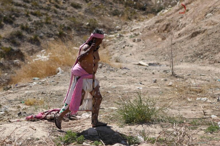 Os Rarámuris: A Lenda dos Pés Leves no Coração das Barrancas do Cobre