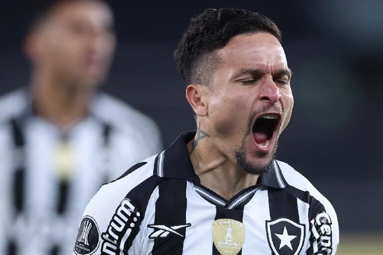 Cláusula de Saída no Oriente Médio Trava Acerto do São Paulo com Atacante Artur