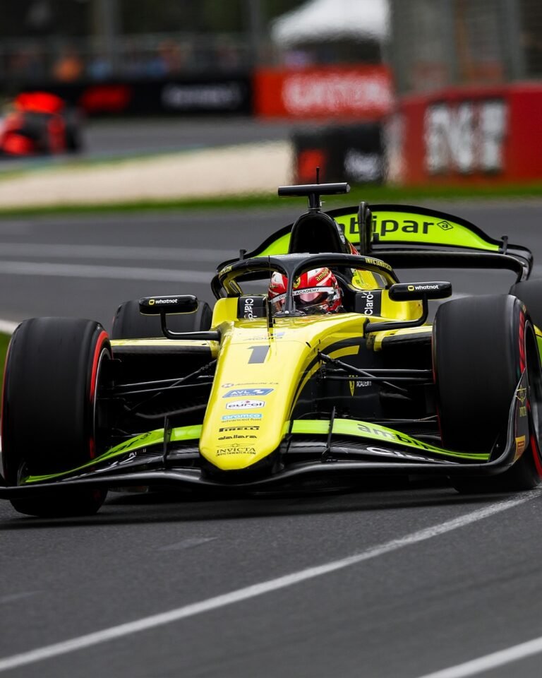 Rafael Câmara Brilha na Estreia da F2 com Pódio em Melbourne