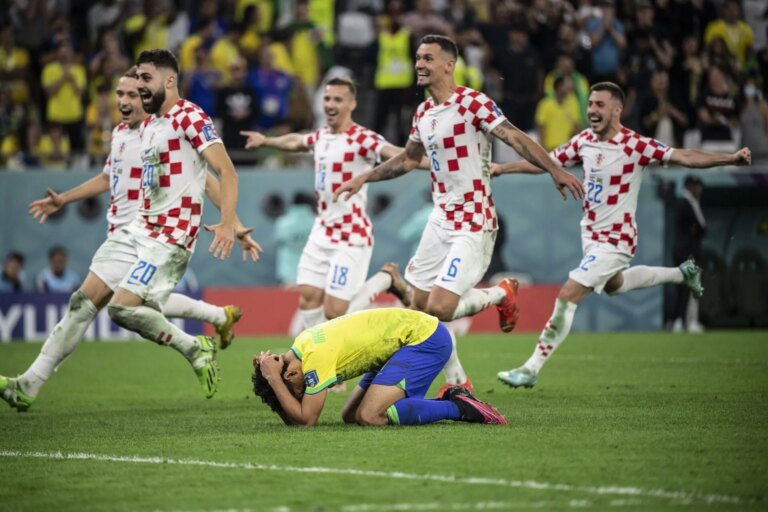 Ancelotti Revisa a Eliminação do Brasil na Copa de 2022: ‘Mais Azar do que Erro’