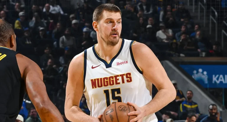 A Batalha Acirrada pelo MVP da NBA: Nikola Jokic e Shai Gilgeous-Alexander no Auge da Disputa