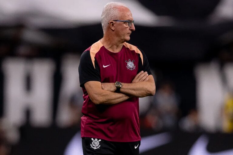 Dorival Júnior Dispara Contra Arbitragem Após Empate do Corinthians: ‘Pênalti Não Marcado Foi um Absurdo’