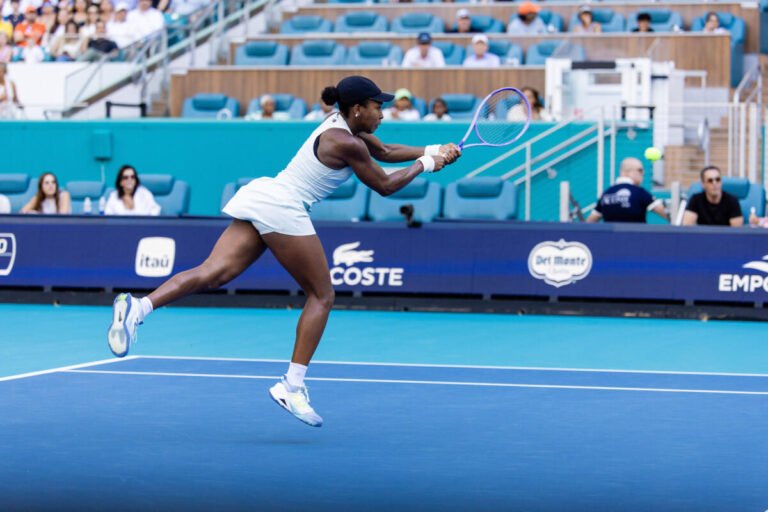 Coco Gauff Analisa Derrota na Final de Miami: O Aprendizado do Set Decisivo