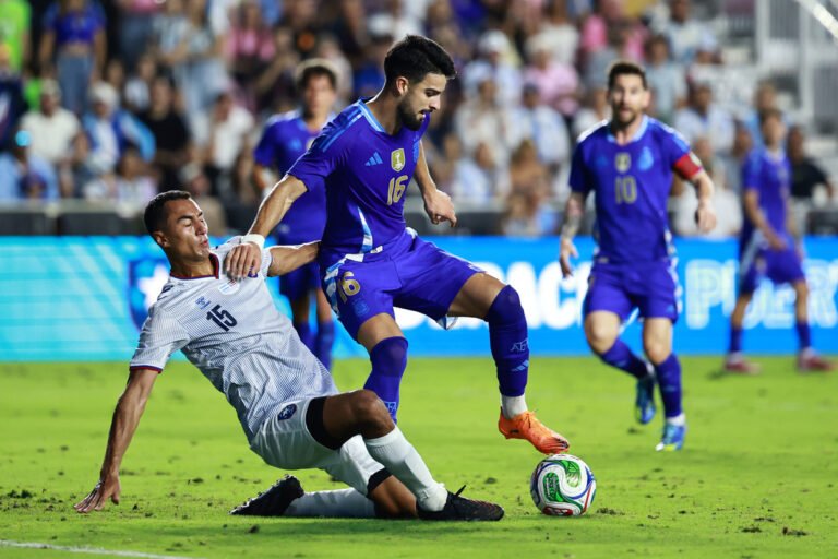 Argentina Se Despede em Casa Antes do Mundial; Flaco López Mantém Vaga na Convocação de Scaloni