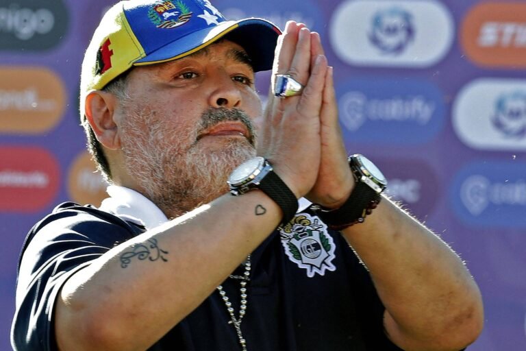 Julgamento da Morte de Maradona Recomeça na Argentina: Entenda o Caso