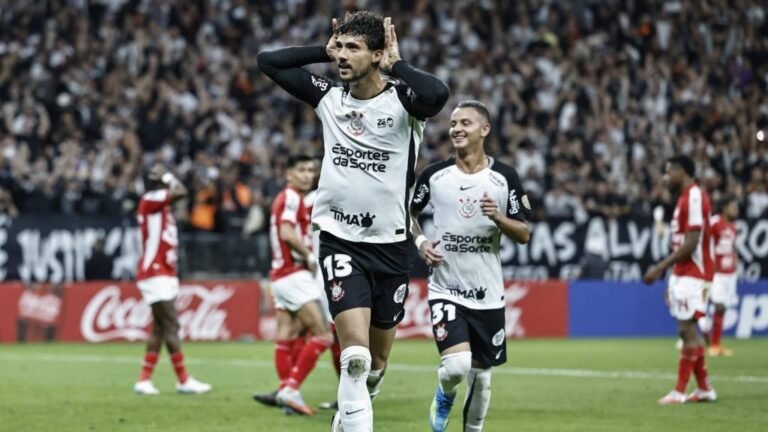 Corinthians Vence Santa Fé na Libertadores e Consolida Liderança do Grupo E