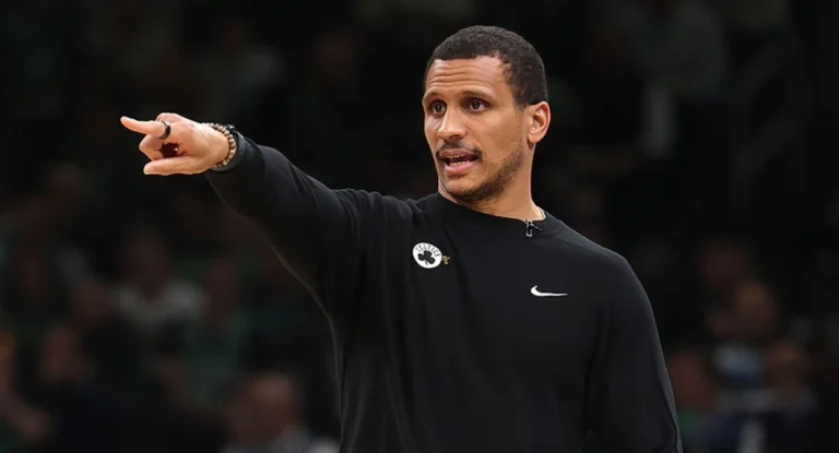 Celtics Analisa Derrota para 76ers: Mazzulla Foca em Arremessos, Brown Pede Intensidade