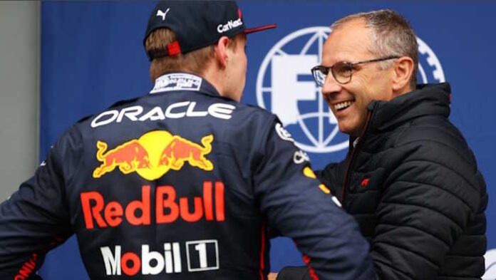 f1-verstappen-domenicali