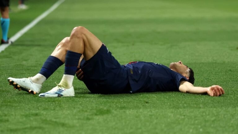 Lesão de Hakimi Preocupa PSG e Seleção Marroquina Após Vitória Histórica