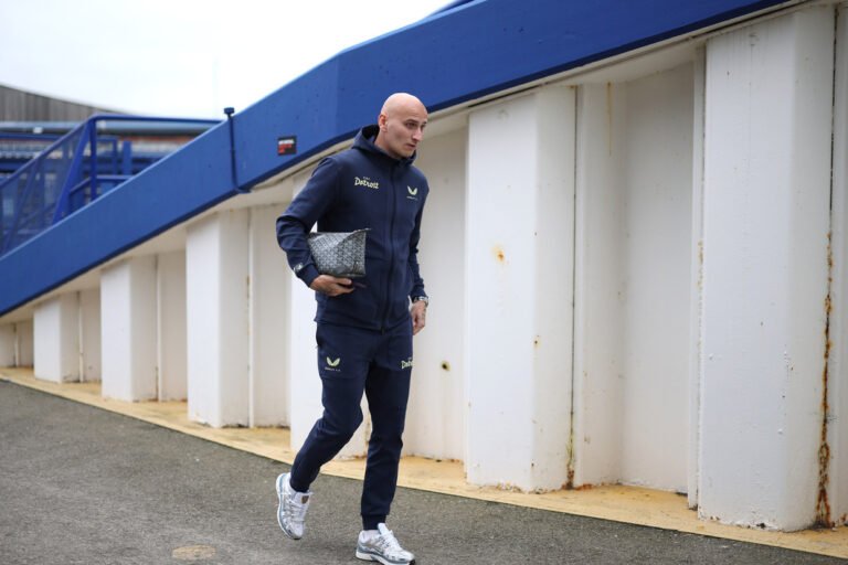 Jonjo Shelvey: Ex-Premier League se Aposenta e Inicia Carreira de Treinador nos Emirados Árabes