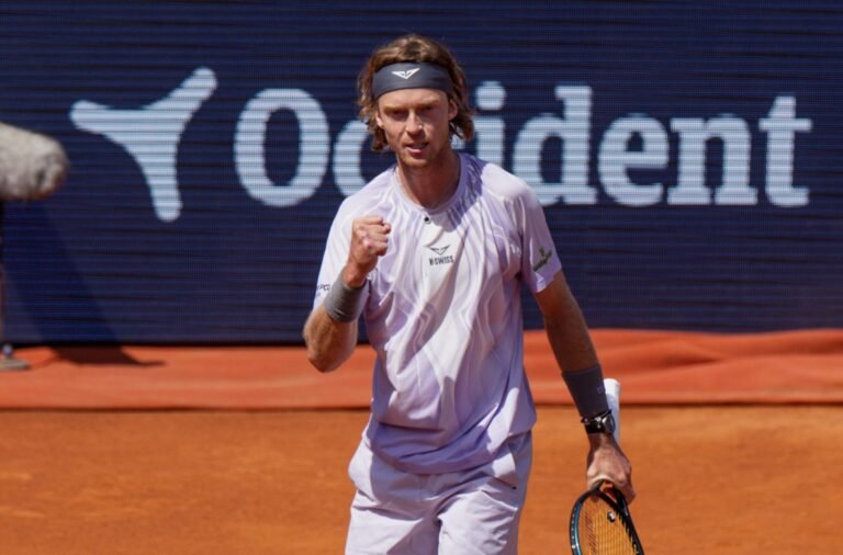 Rublev Brilha em Barcelona e Alcança Final Após 11 Meses de Espera
