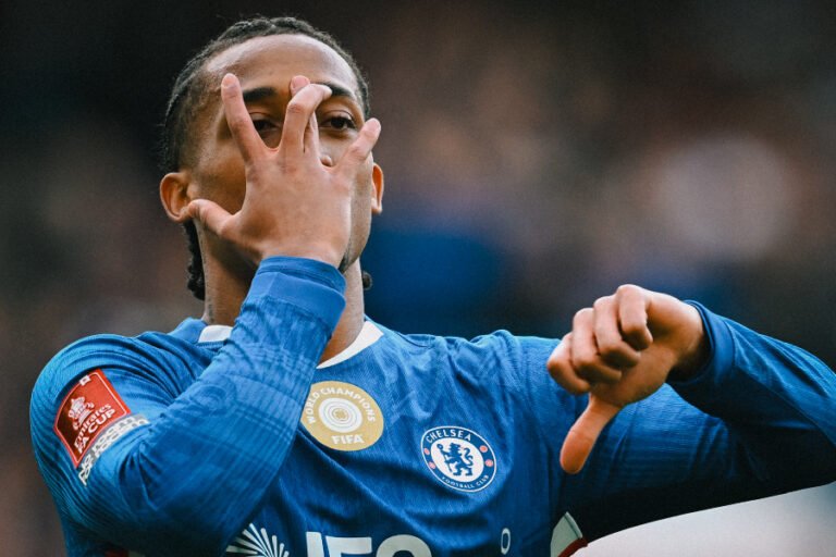 João Pedro: Ex-técnico do Watford traça paralelo com Ibrahimović e destaca mentalidade competitiva
