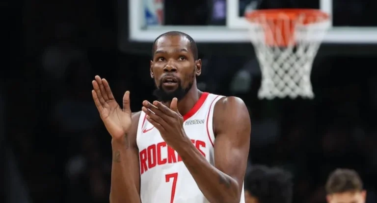 Mercado NBA: Kevin Durant e Grandes Nomes em Rota de Troca?