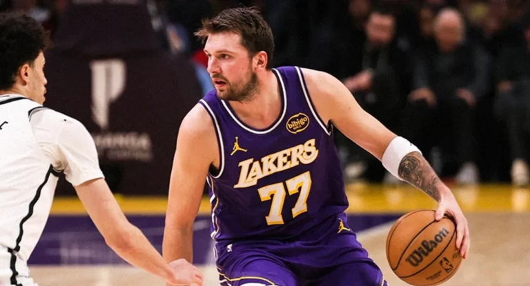 Luka Doncic e a Incerteza: “Eu não jogaria contra o Thunder nos playoffs” com Lesão na Coxa
