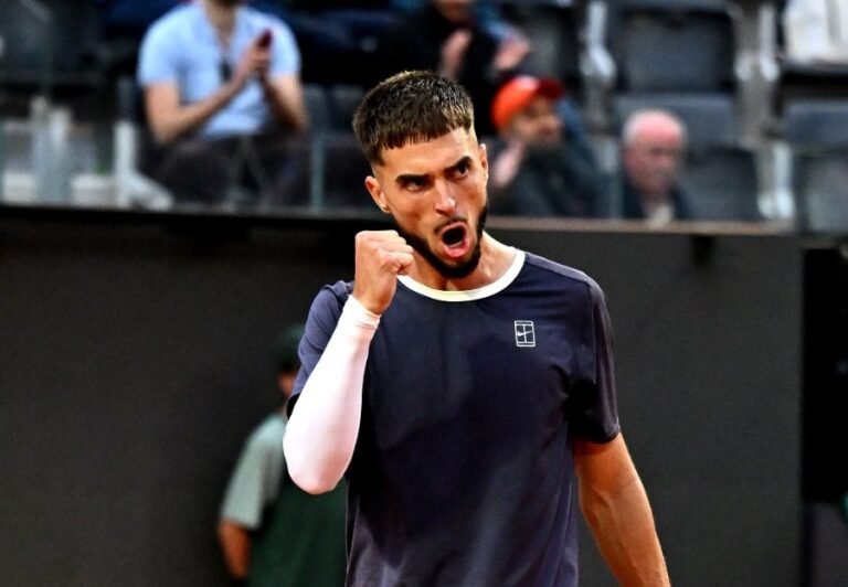 Dino Prizmic Celebra Confiança Após Vitória Marcante Contra Djokovic no Masters de Roma