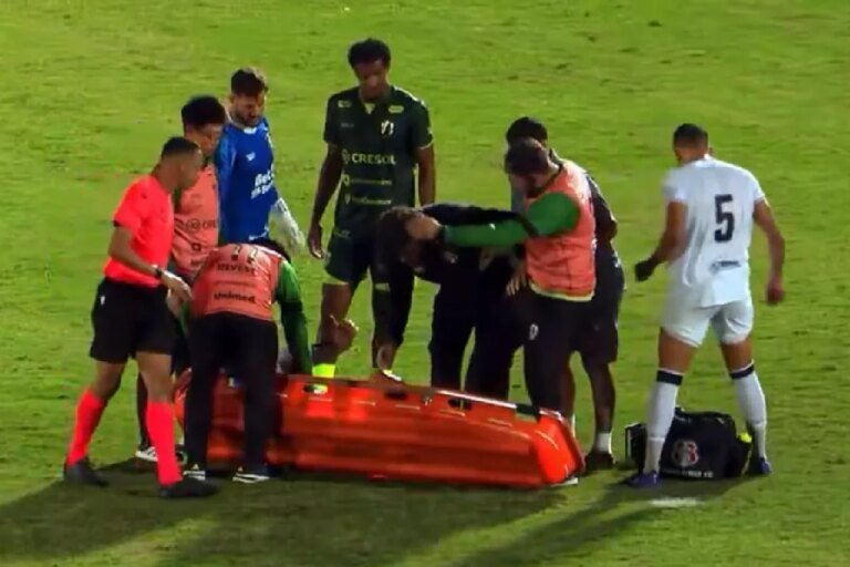 Incidente Inédito: Maqueiro Agressor Marca Empate em Maringá x Santa Cruz na Série C