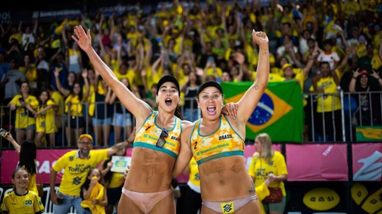 Carol e Rebecca Conquistam Ouro na Etapa Elite de Brasília e Lideram o Ranking Mundial de Vôlei de Praia