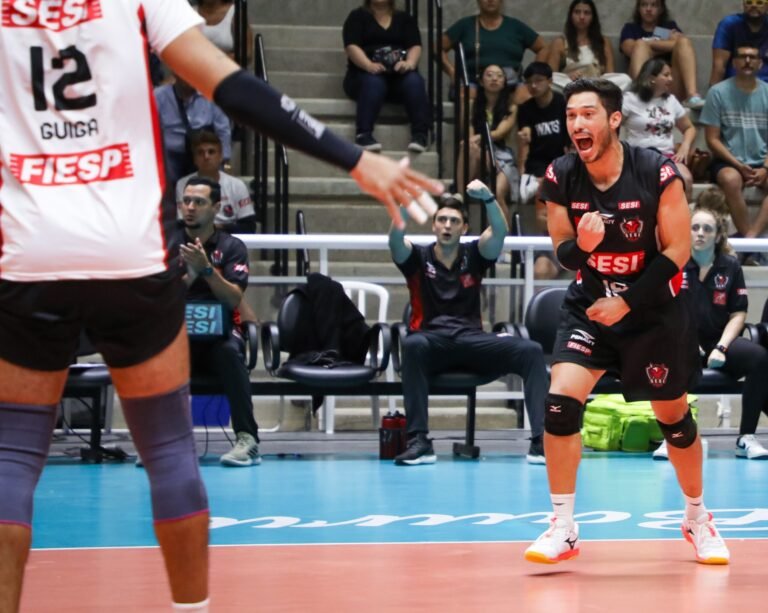 Douglas Pureza Renova com Sesi Bauru e Garante Permanência Até 2027