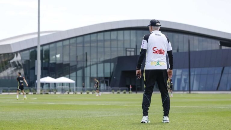 Ancelotti Intensifica Testes Táticos na Seleção Brasileira Antes de Duelo Crucial Contra o Haiti