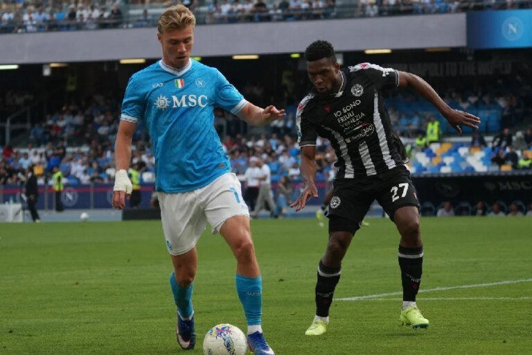 Rasmus Hojlund: Manchester United Vende Atacante ao Napoli em Acordo Milionário