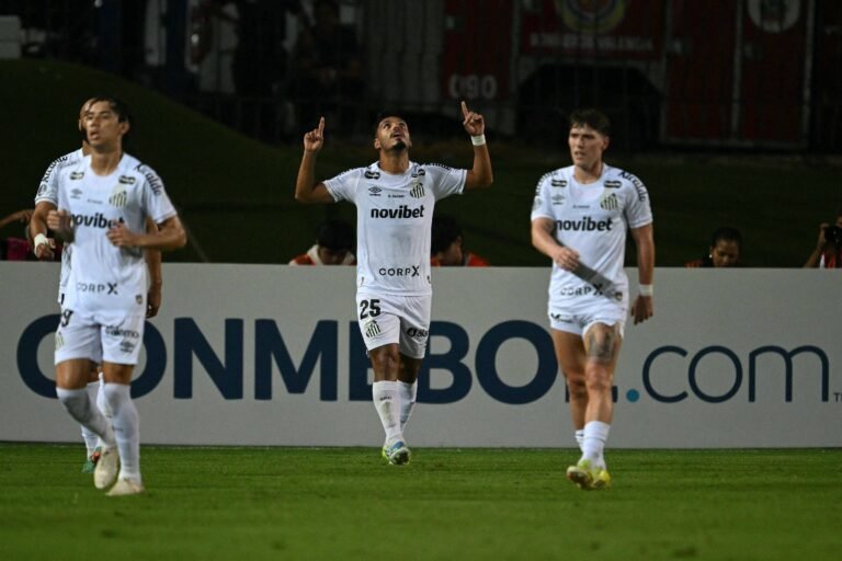 Futebol Venezuela: Santos vence retorno pós-terremoto
