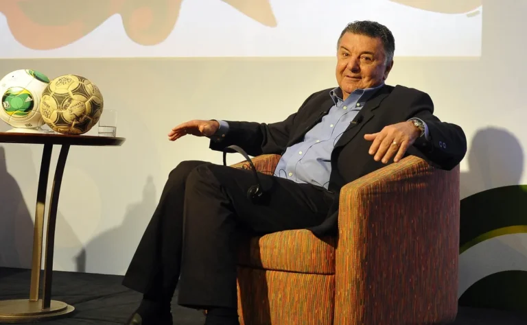 Impedimento Semiautomático: Arnaldo Coelho critica estreia no BR