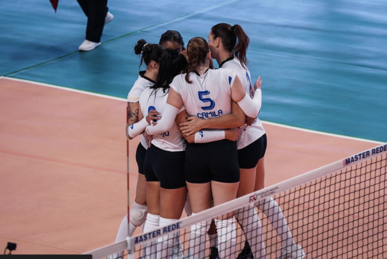 Pinheiros vence Osasco na estreia do Paulista de Vôlei