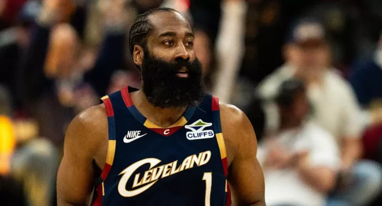 James Harden Evitou LeBron James no Cavaliers, Diz Ex-Técnico