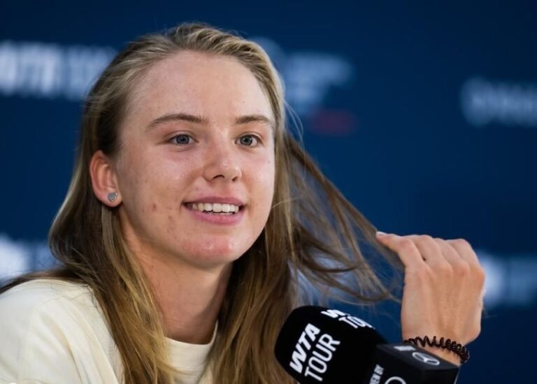 Korneeva avança no WTA Toronto e celebra vitória mental