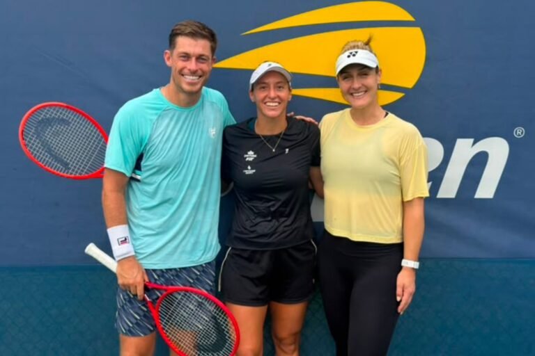 Luisa Stefani treina em Nova York para o US Open